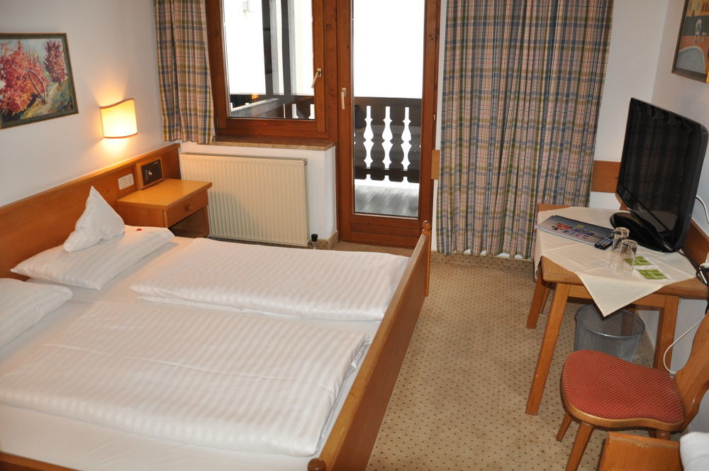 Stammhaus Im Hotel Alpine Palace 萨尔巴赫 外观 照片